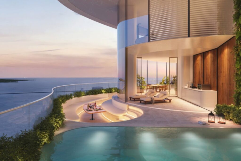 The tower is designed by Foster + Partners in collaboration with Sieger-Suarez Architects. / Photo via Nobu Hotels