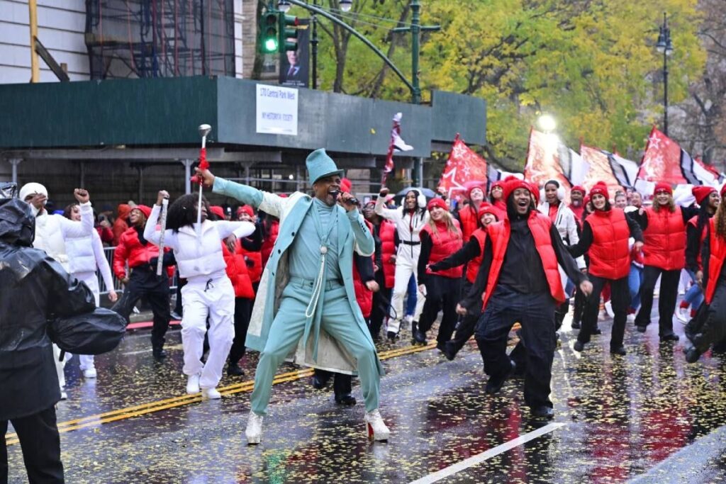 This year's presentation features an astonishing scope. More than 5,000 volunteers bring the magic to life / Photo Macys