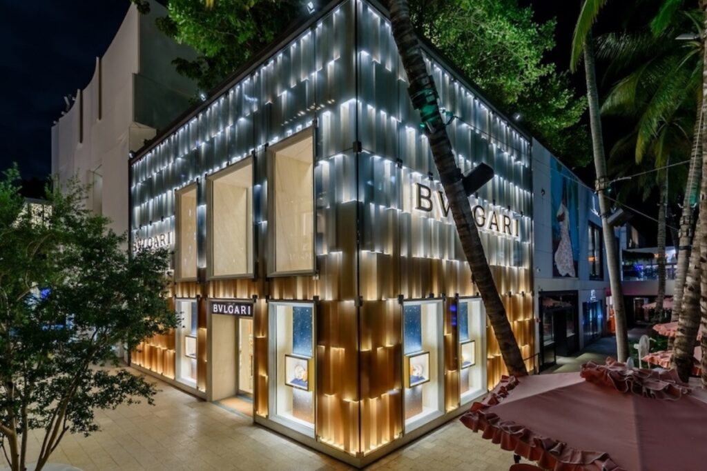Bvlgari’s renewed boutique in the Miami Design District blends Roman grandeur with tropical luminosity / Photo Bvlgari