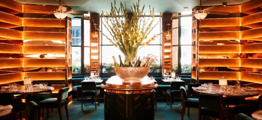 Located in Manhattan, Casa Cruz transcends traditional fine dining by blending haute cuisine with museum-level art. / Photo via Casa Cruz