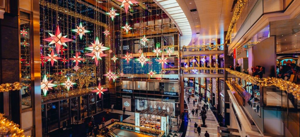 The Shops at Columbus Circle unveil a dazzling spectacle with shimmering installations / Photo Columbus Circle