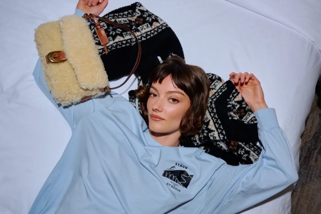 Within this setting, St. Regis Aspen x STAUD captures the rhythm of winter days that begin on snow-covered slopes and extend into / Photo STAUD