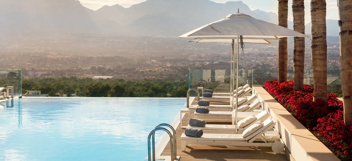 Across continents, elite retreats are redefining health through science, tradition, and elevated design. / Photo SHA Wellness Clinic